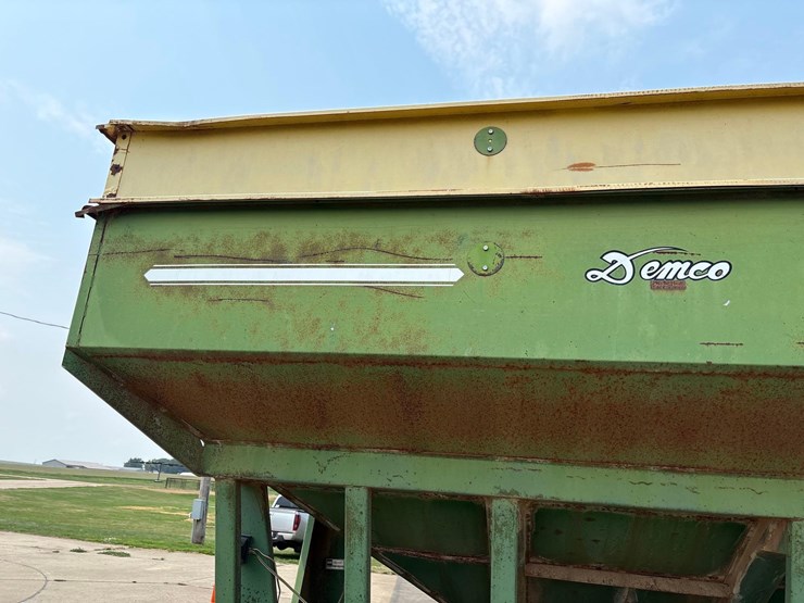 demco-325-image-17