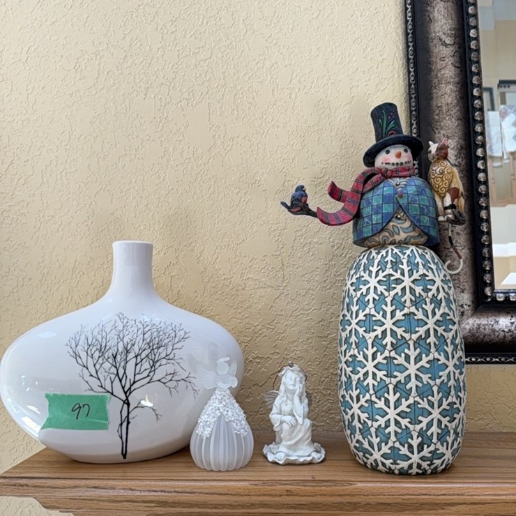 Jim Shore snowman, vase and knick knacks