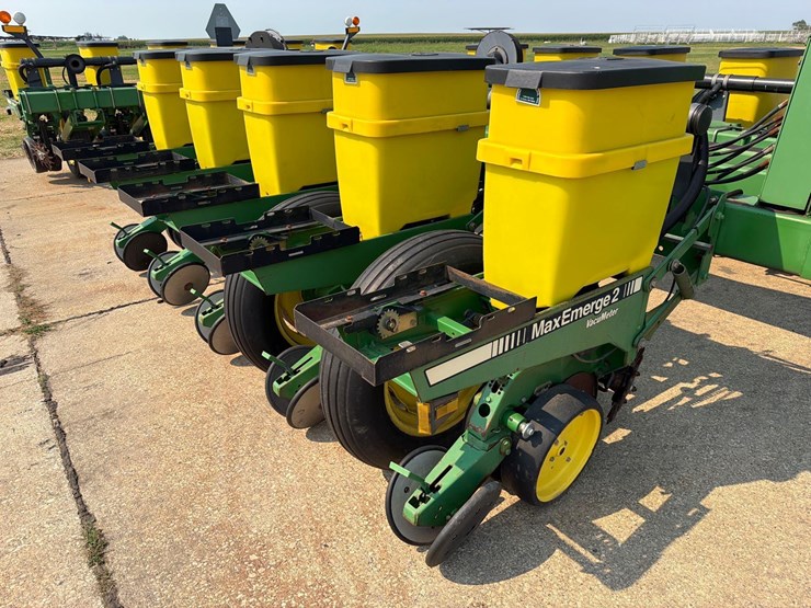 1994-john-deere-7200-image-19