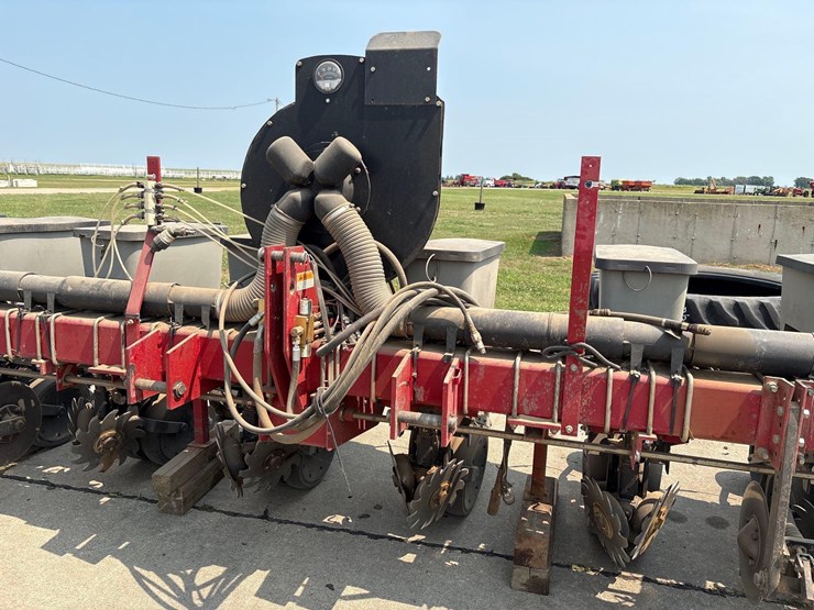 case-ih-1200-image-19