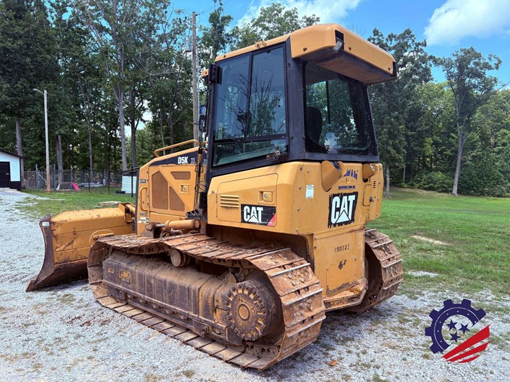 2009-caterpillar-d5k-xl-image-3