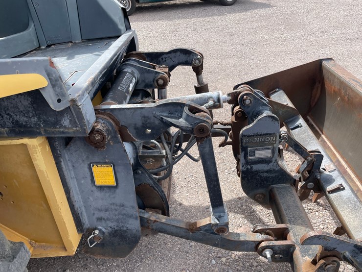 caterpillar-416d-image-9