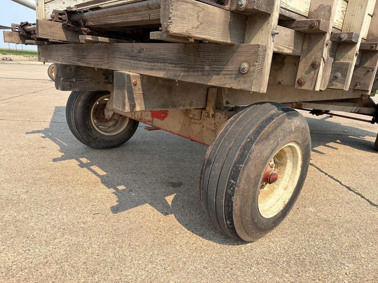 rex-14ft-front-unload-silage-wagon-image-6
