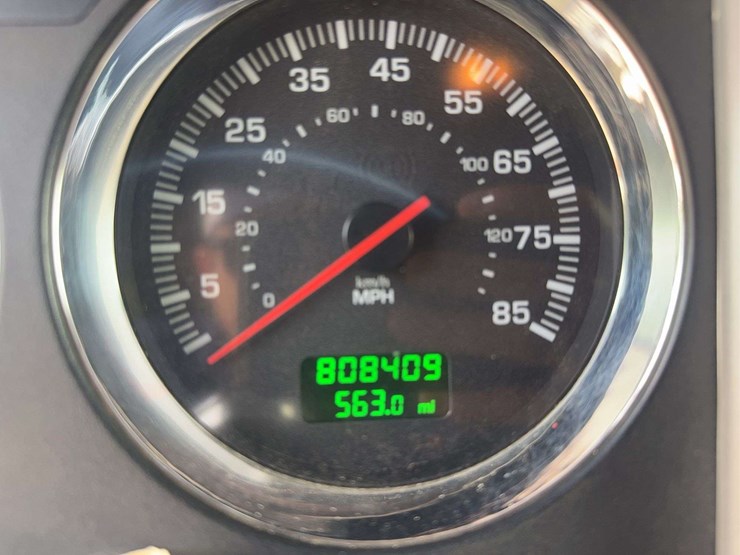 2012-kenworth-t800-image-14