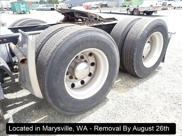 2017-kenworth-t680-image-24