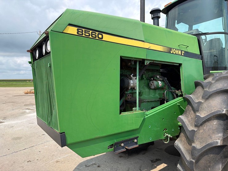 john-deere-8560-image-20