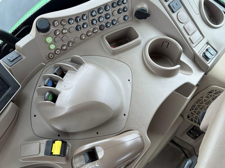 2021-john-deere-6155r-image-44