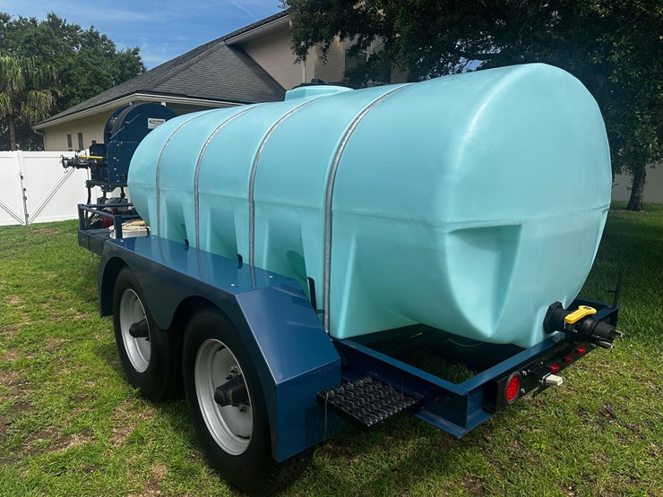 pristine-ag-spray-tanker-trailer-with-1610-gallon-tank-and-as300-pump-image-6