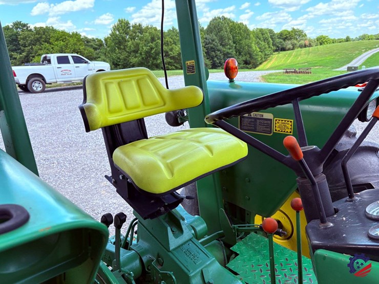 john-deere-2840-image-38