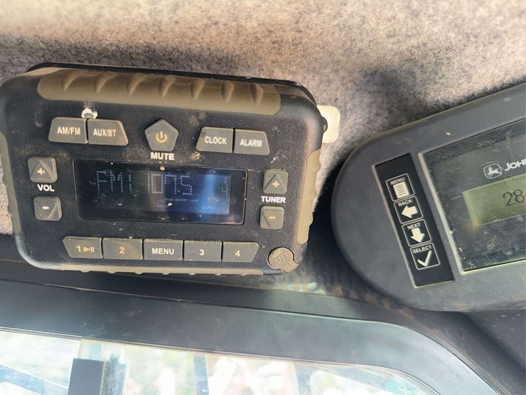2018-deere-333g-image-15