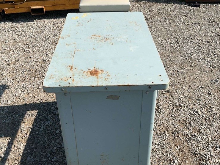 examine-table-image-4
