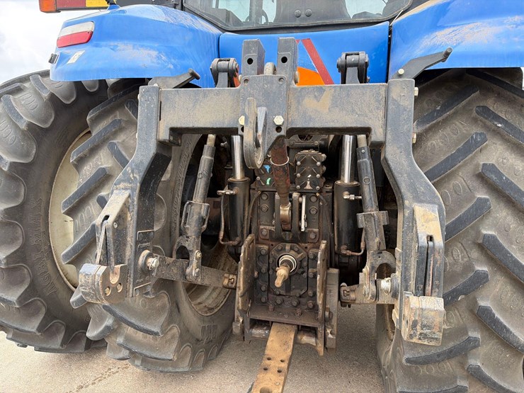 2009-new-holland-t8050-image-23