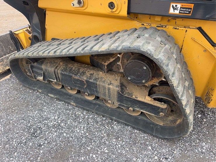 2018-deere-333g-image-22