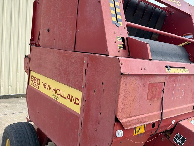 new-holland-660-image-26