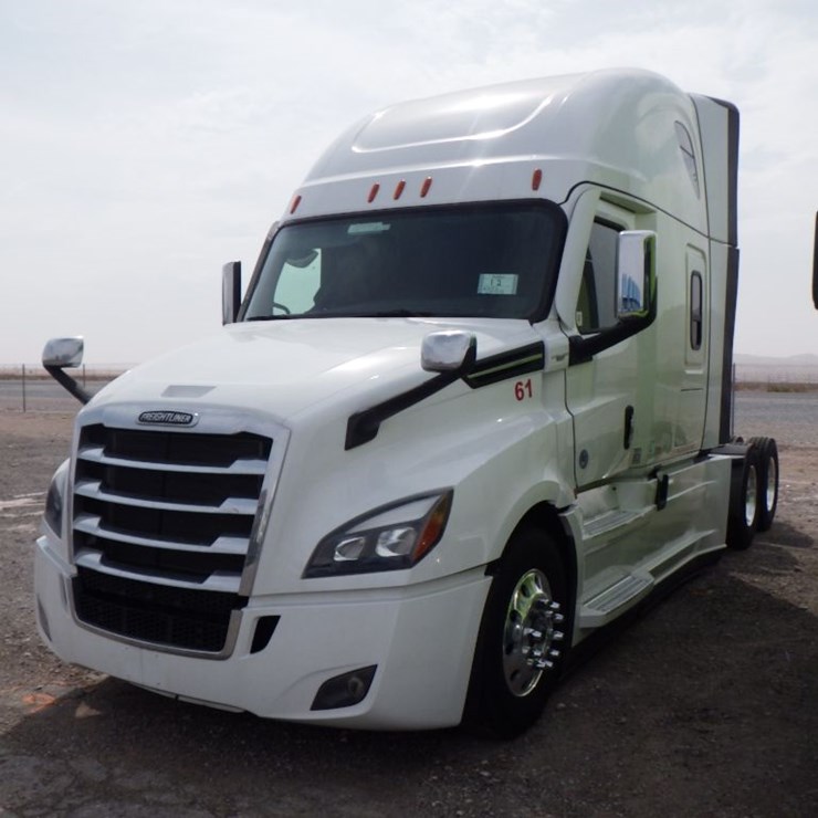 2023 FREIGHTLINER CASCADIA 126