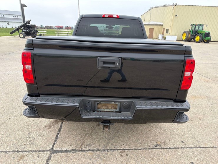 2018-chevrolet-1500-image-5