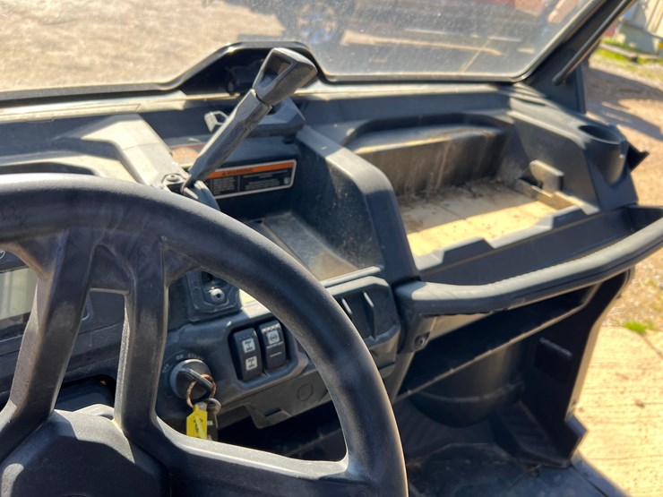 can-am-defender-image-30