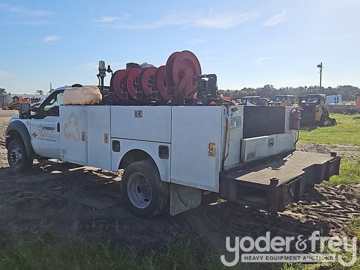 2016-ford-f550-sd-image-3