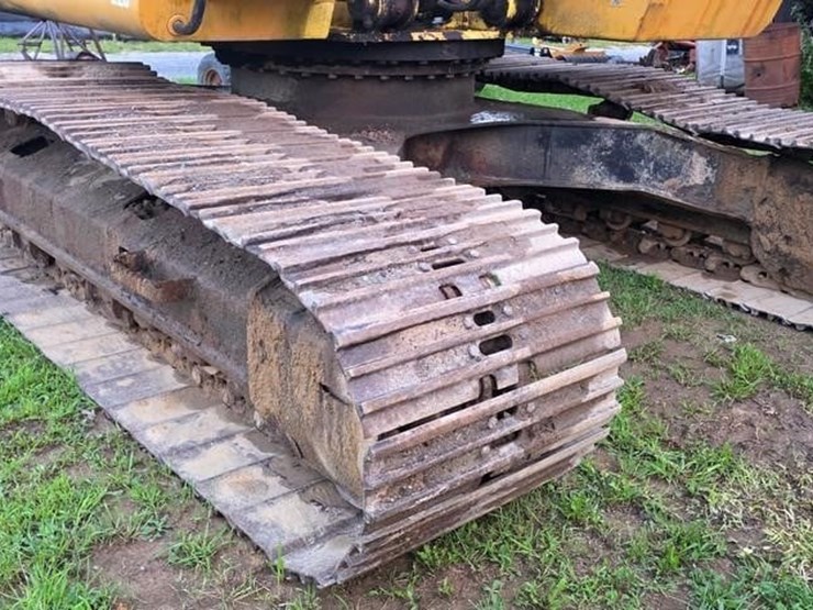 2011-deere-240d-lc-image-12