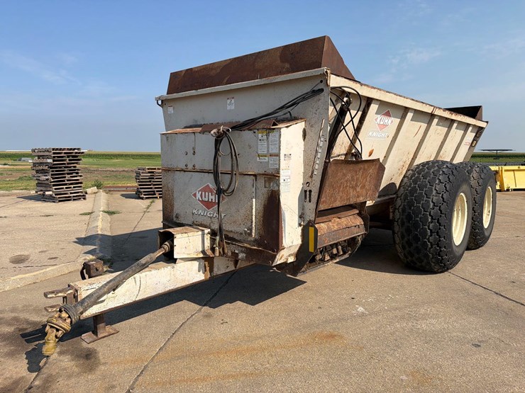kuhn-knight-8140-image-1