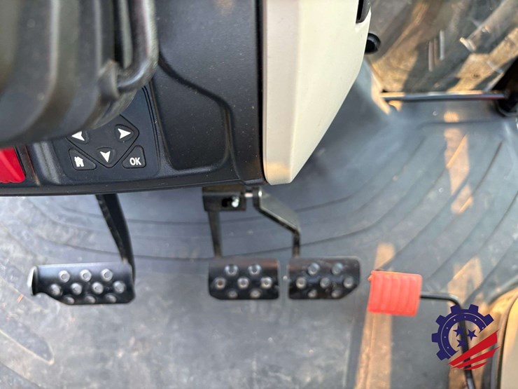 2023-massey-ferguson-5711-image-70