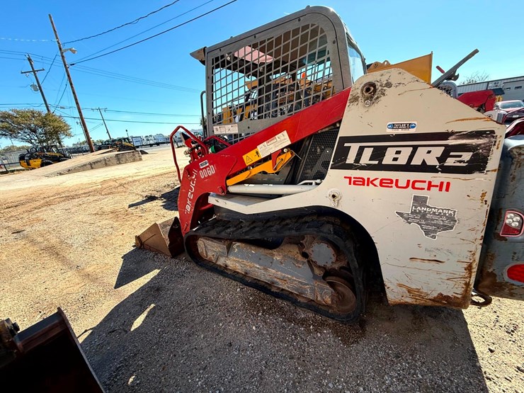 2020-takeuchi-tl8r2-image-1