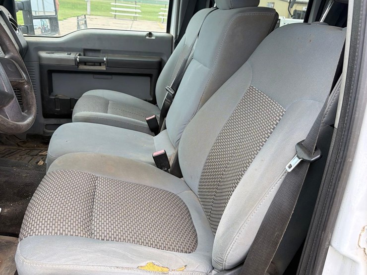 2010-ford-f350-image-37