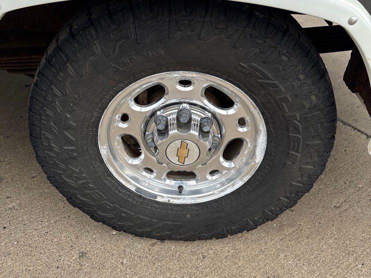 1999-chevrolet-k2500-image-7