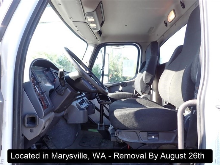 2016-freightliner-114sd-image-16