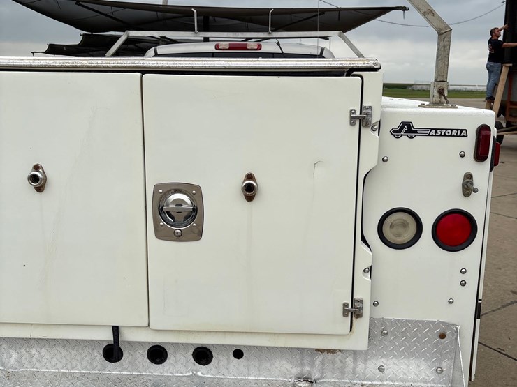 1999-chevrolet-k2500-image-24