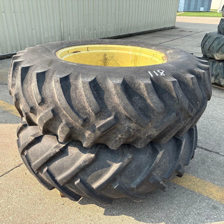 JOHN DEERE A