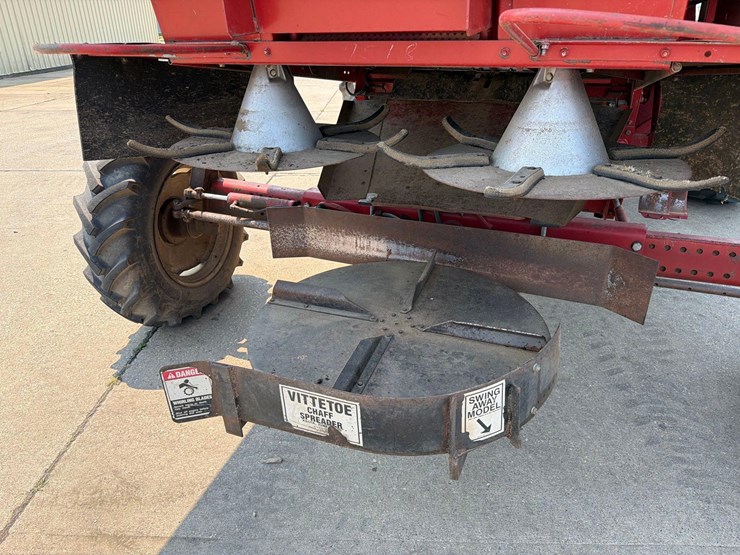 1989-case-ih-1660-image-26