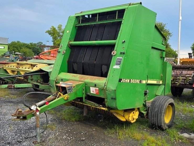 1991-john-deere-535-image-2