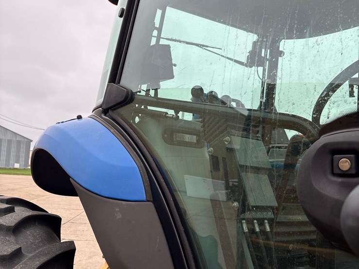 new-holland-ts6.125-image-38
