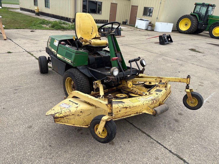 john-deere-f935-image-1
