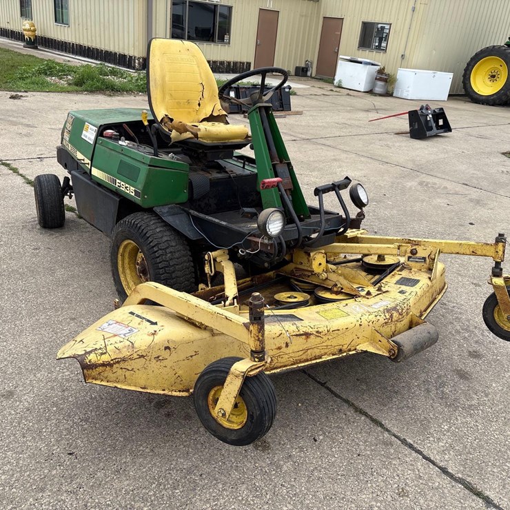 JOHN DEERE F935