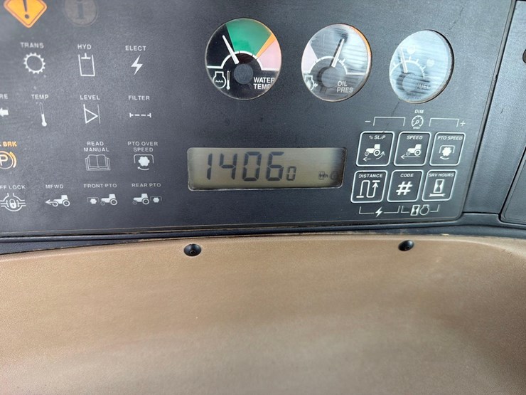 john-deere-8200-image-57