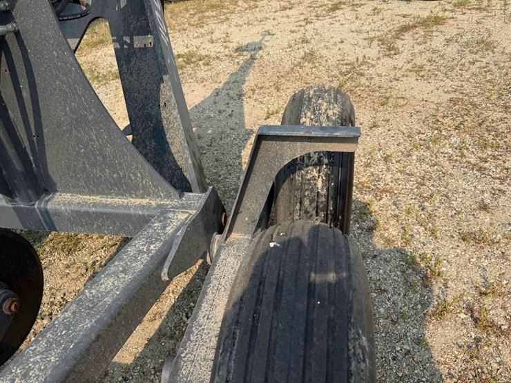 komb-40-caliber-trencher-image-10