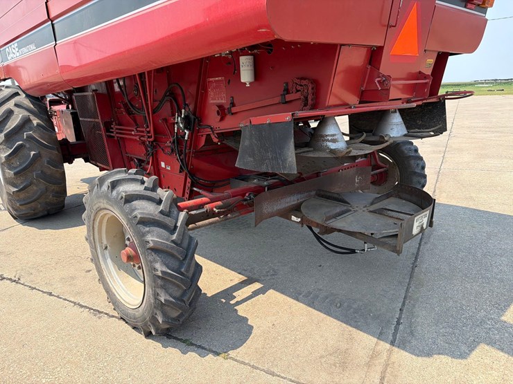 1989-case-ih-1660-image-6