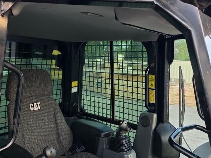 2017-caterpillar-d5k2-xl-image-62