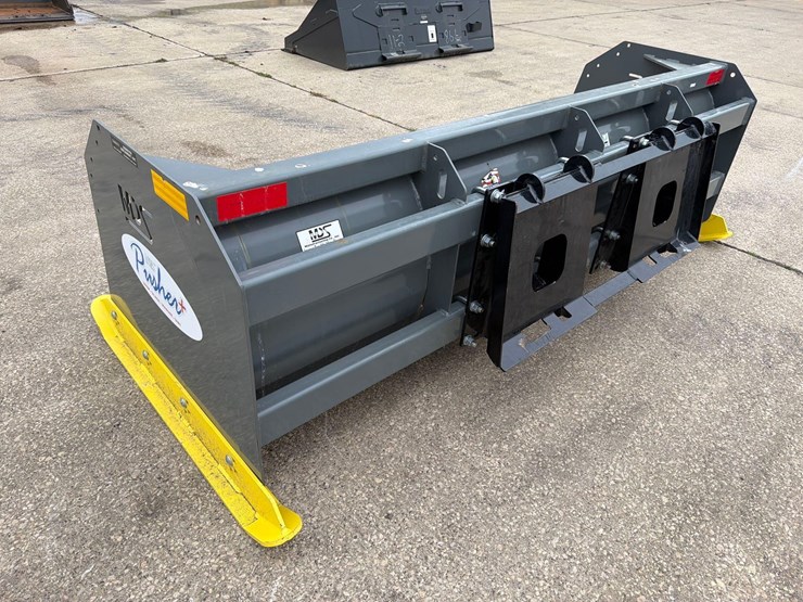 mds-8ft-skidloader-push-blade-very-low-use-image-6