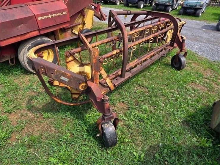 new-holland-57-image-3