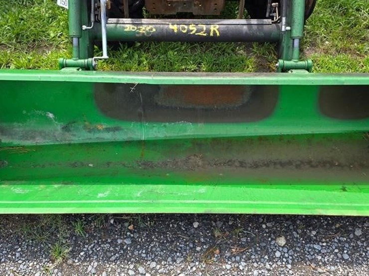 2020-john-deere-4052r-image-27