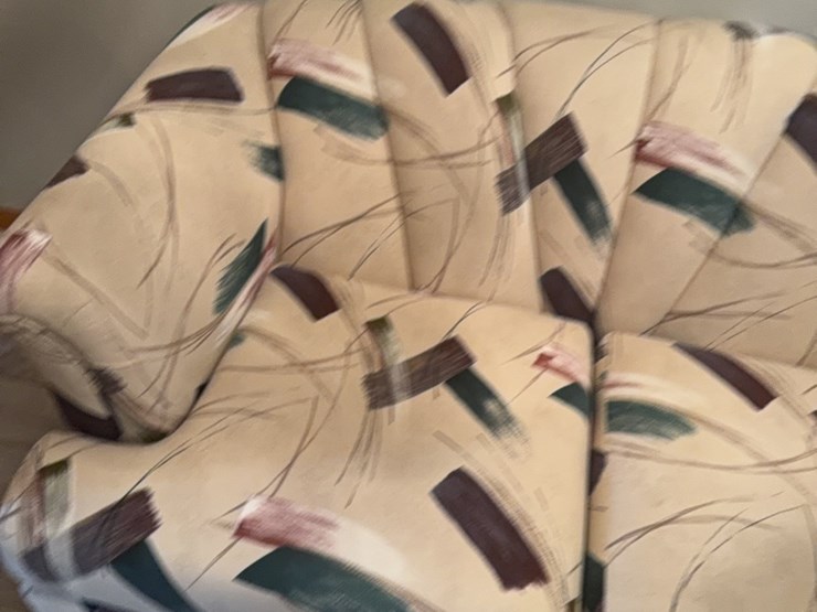 loveseat-image-9