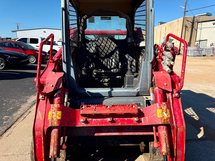 2021-takeuchi-tl10v2-image-11
