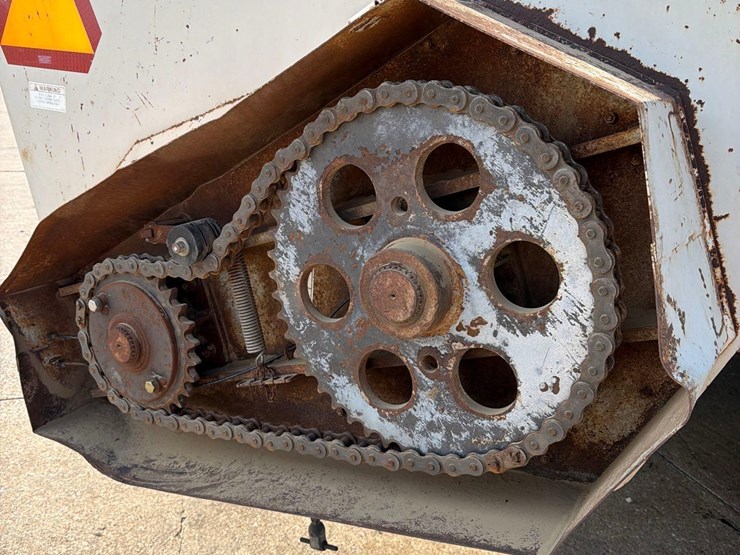 kuhn-knight-8140-image-8