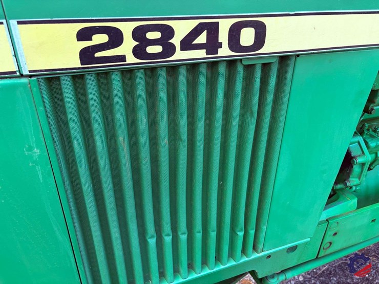 john-deere-2840-image-28