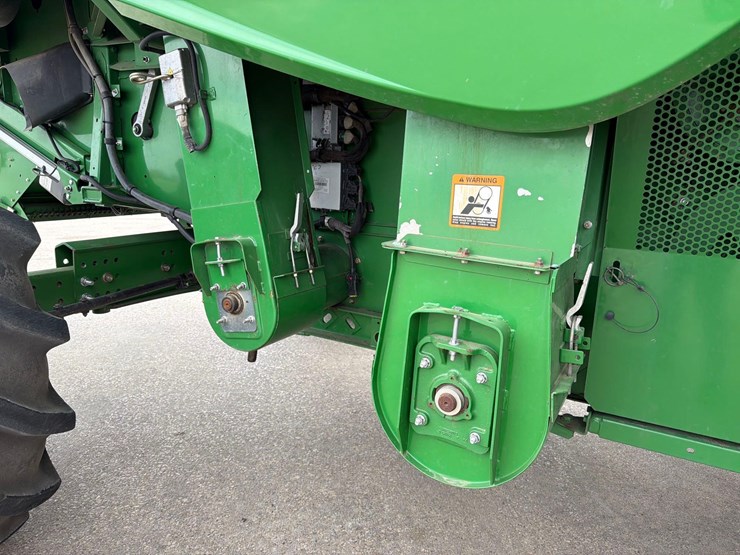 2012-john-deere-s680-image-25