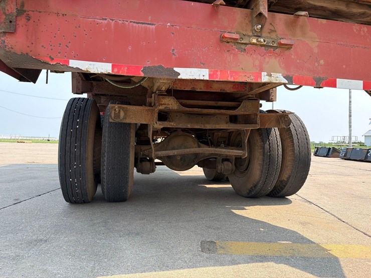 h&s-18ft-rear-unload-silage-wagon-image-19