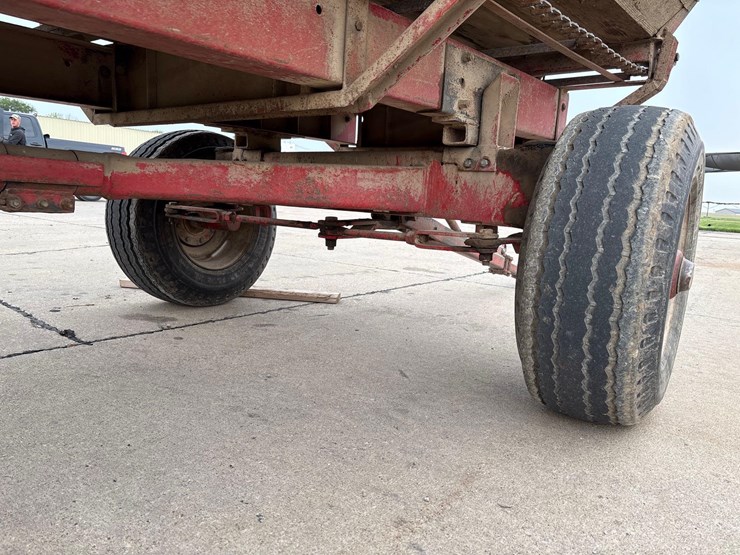 roorda-16ft-rear-unload-silage-wagon-image-27